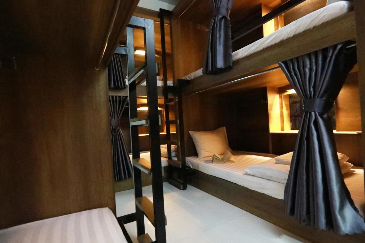 Bui Vien Street Hostel Ho Chi Minh City Exterior photo